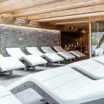 Alpina & - Restaurant Oxalis Ξενοδοχείο 3*
